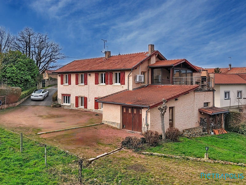 Maison - 131 m² - 4 pièces
