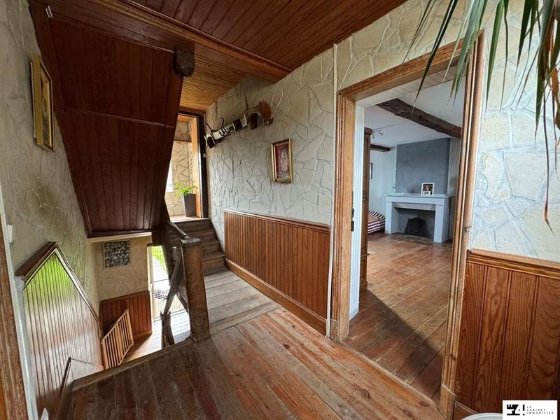 Maison traditionnelle - 173 m² - 6 pièces