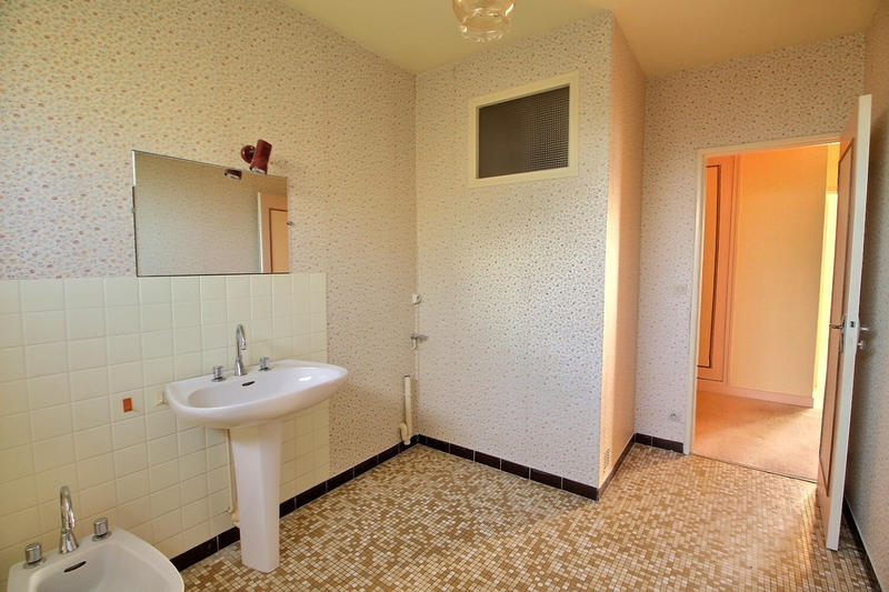 Appartement - 85 m² - 3 pièces