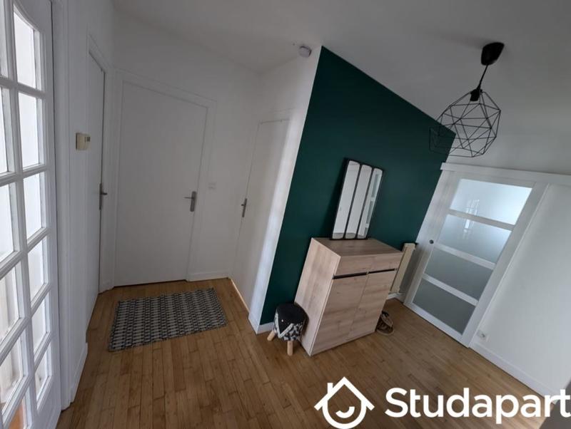 Appartement - 70 m² - 4 pièces