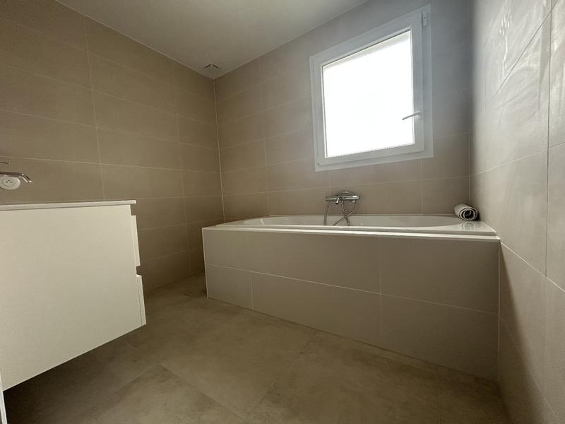 Maison - 106 m² - 6 pièces