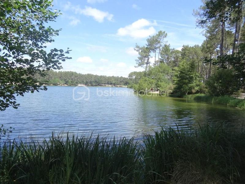 Maison traditionnelle - 88 m² - 4 pièces