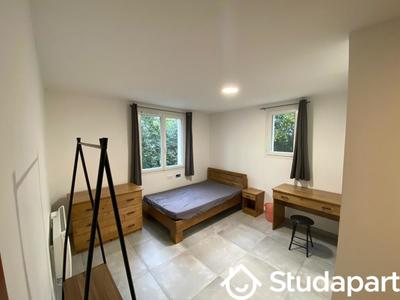 Chambre - 12 m² - 1 pièce