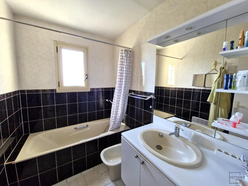 Appartement - 114 m² - 5 pièces