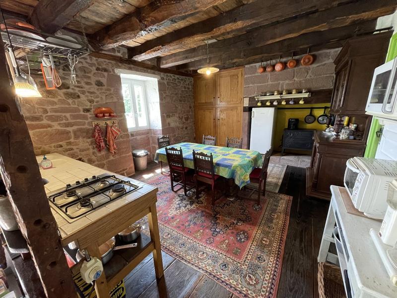 Propriété - 234 m² - 6 pièces