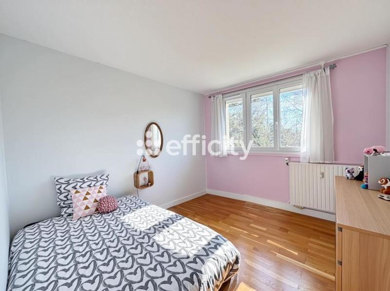 Appartement - 86 m² - 5 pièces