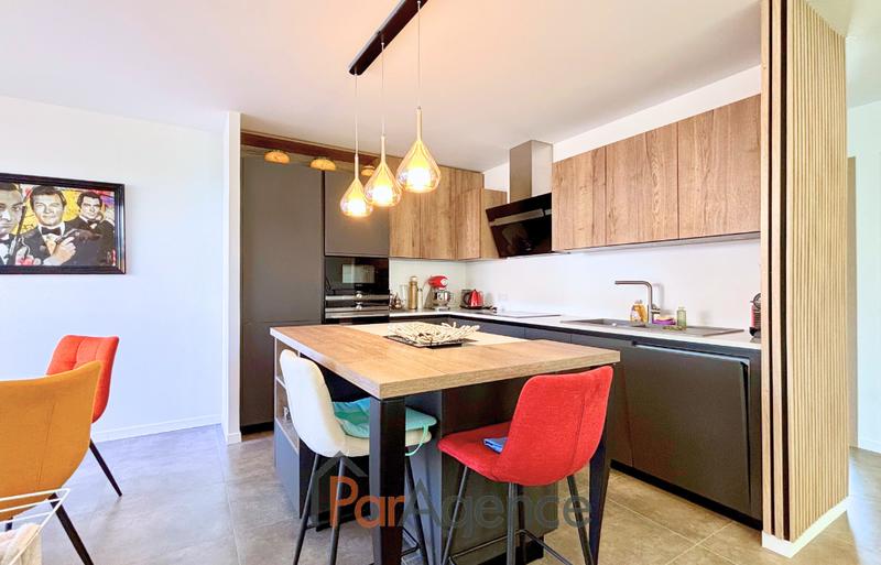 Maison - 104 m² - 4 pièces