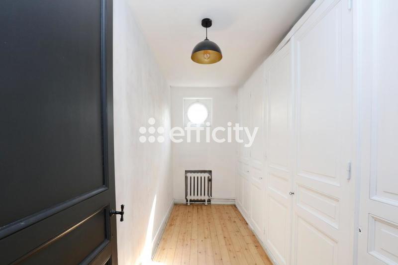 Maison - 159 m² - 6 pièces