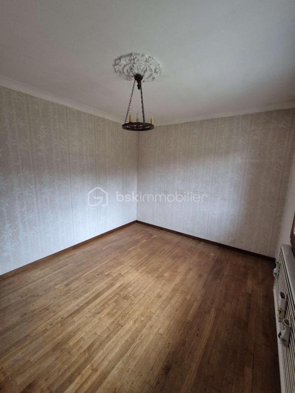 Maison traditionnelle - 87 m² - 5 pièces