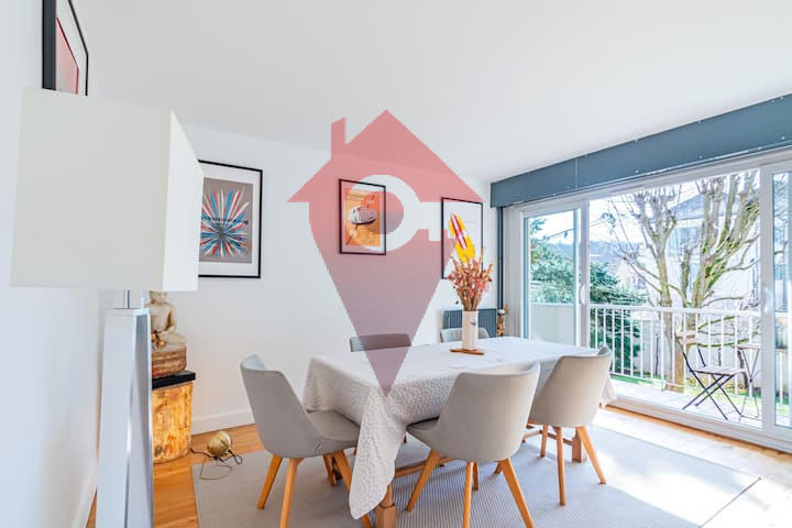 Appartement - 100 m² - 3 pièces