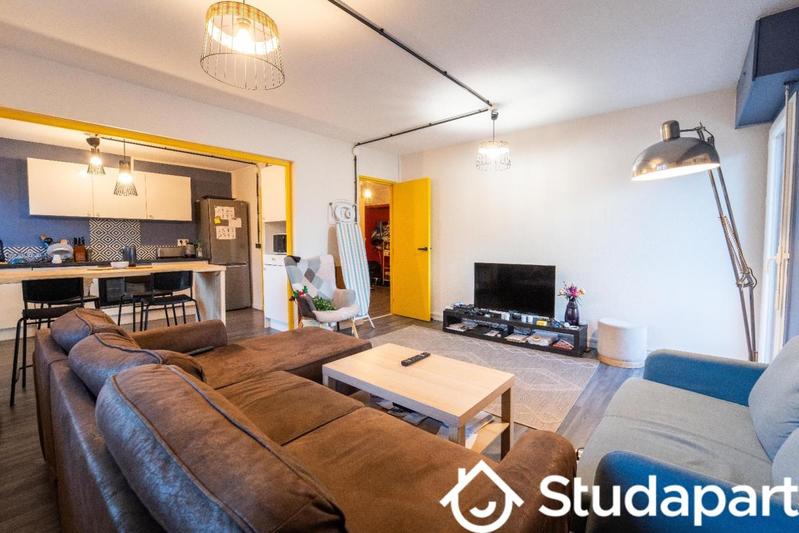 Chambre - 11 m² - 1 pièce