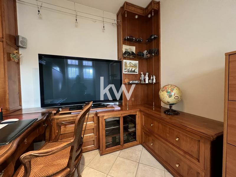 Maison de maîtres - 355 m² - 9 pièces