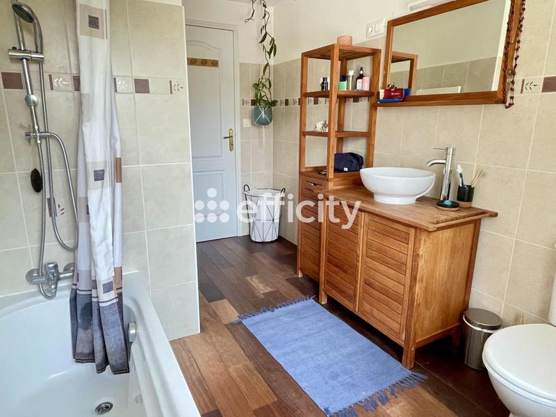 Maison de bourg - 136 m² - 6 pièces