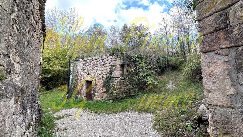 Maison - 184 m² - 10 pièces