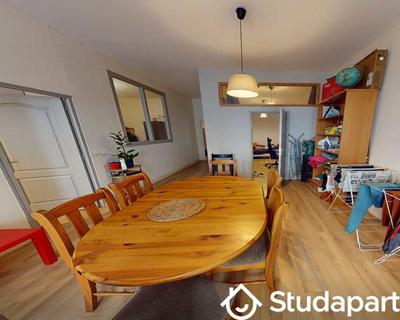 Chambre - 110 m² - 1 pièce