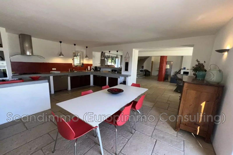 Villa - 195 m² - 7 pièces