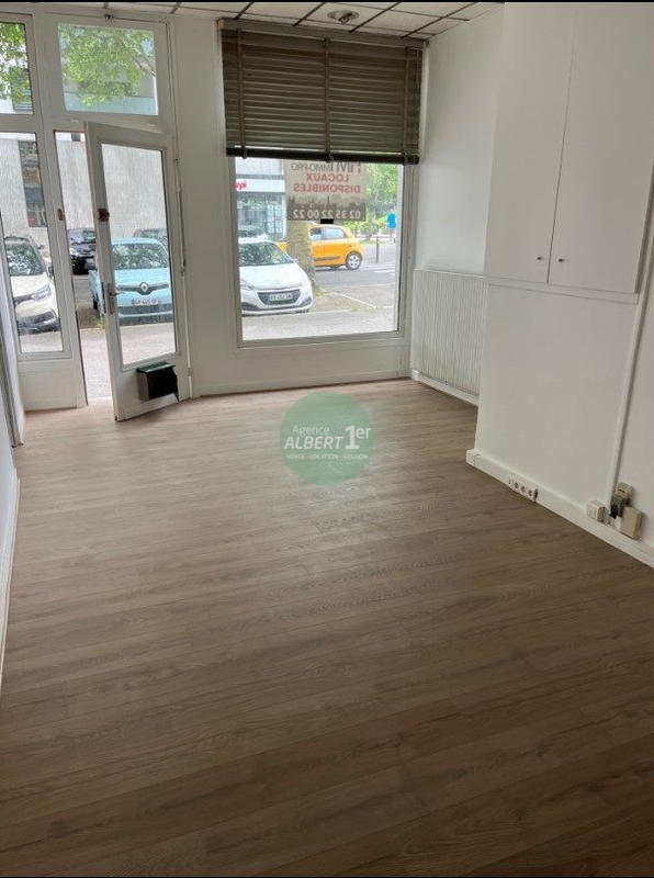 Local commercial - 54 m²