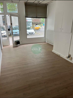 Local commercial - 54 m²