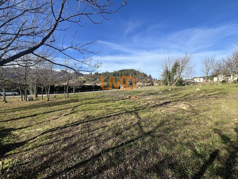Terrain - 836 m²