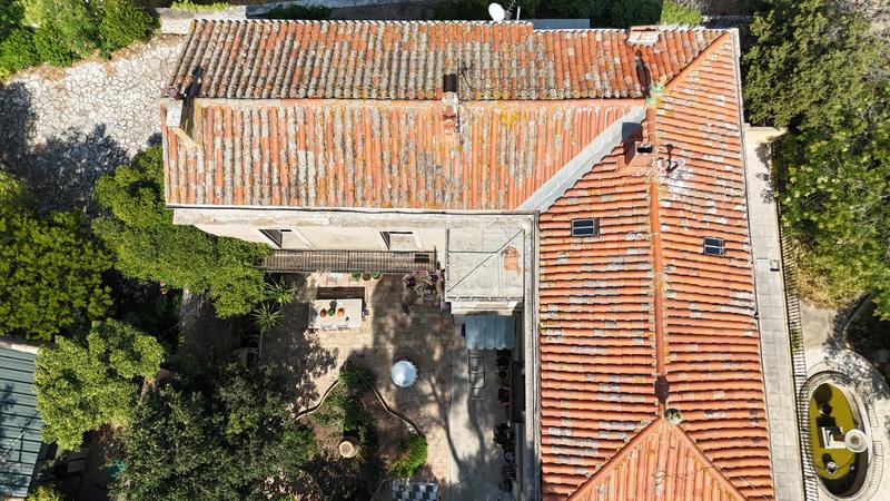 Maison bourgeoise - 245 m² - 6 pièces