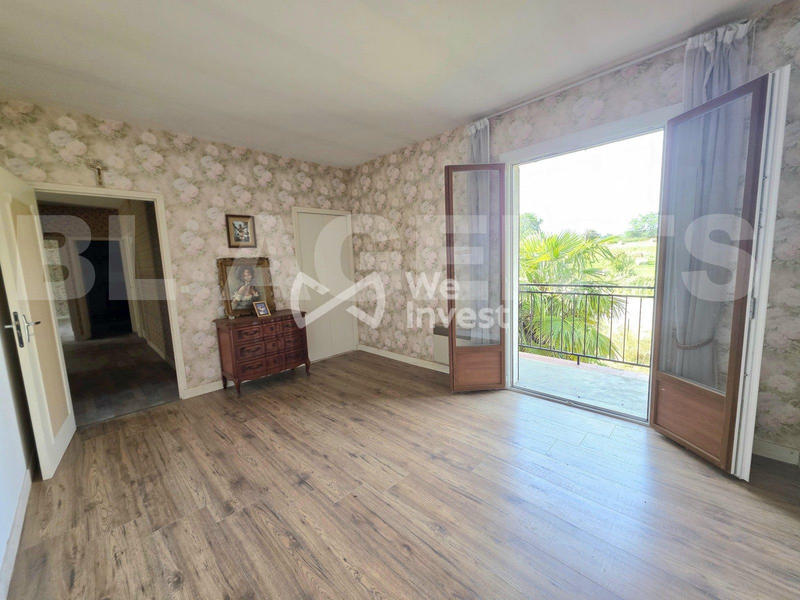 Maison - 180 m² - 6 pièces