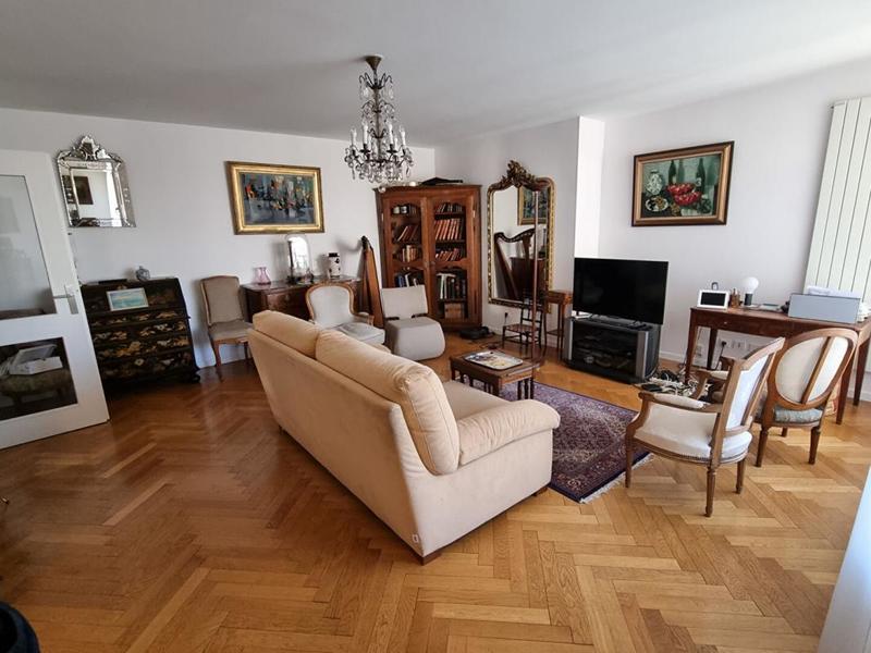 Appartement - 110 m² - 4 pièces