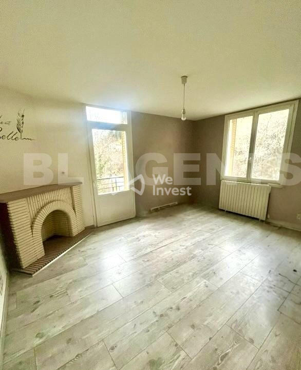 Appartement - 85 m² - 5 pièces