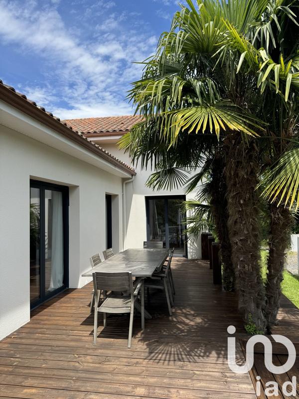 Maison - 190 m² - 6 pièces