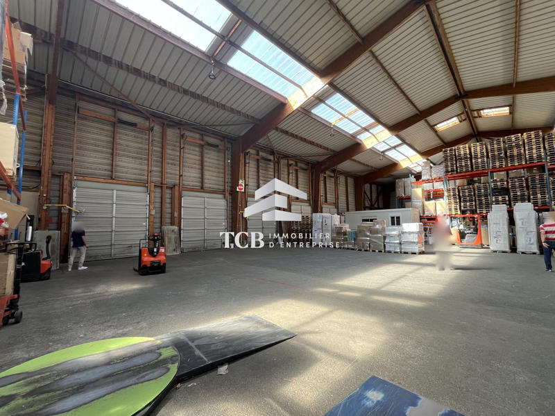 Local d'activités - 5 584 m²