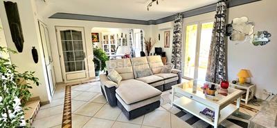 Maison traditionnelle - 124 m² - 6 pièces