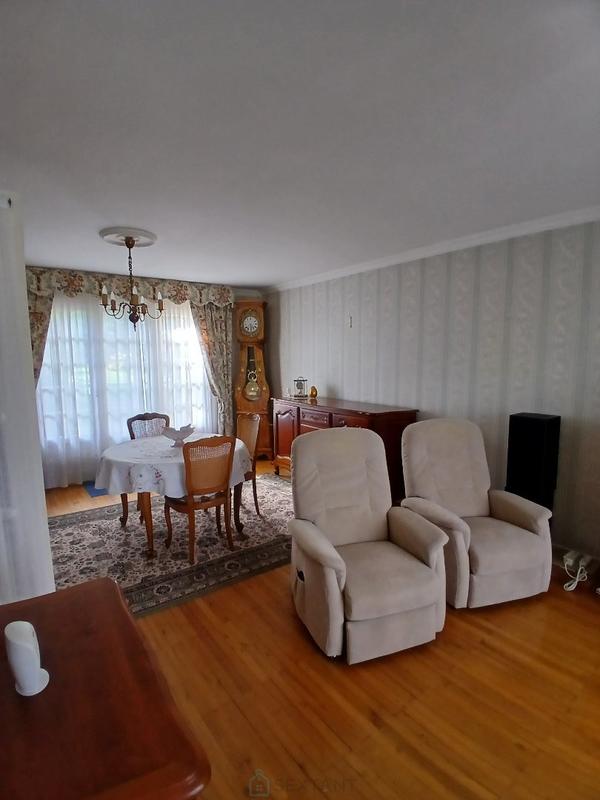 Maison - 98 m² - 6 pièces