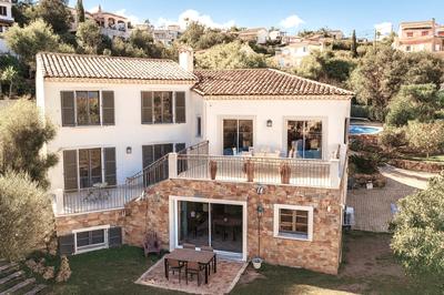 Villa - 250 m² - 7 pièces