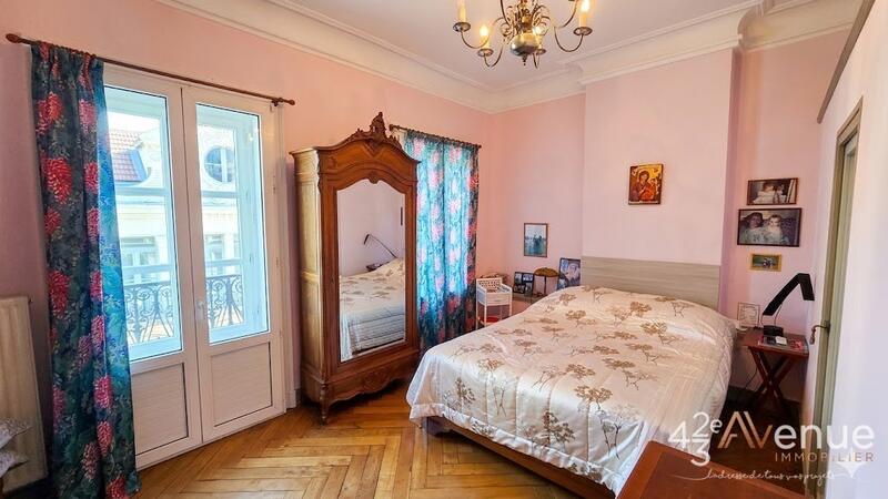 Appartement - 125 m² - 4 pièces