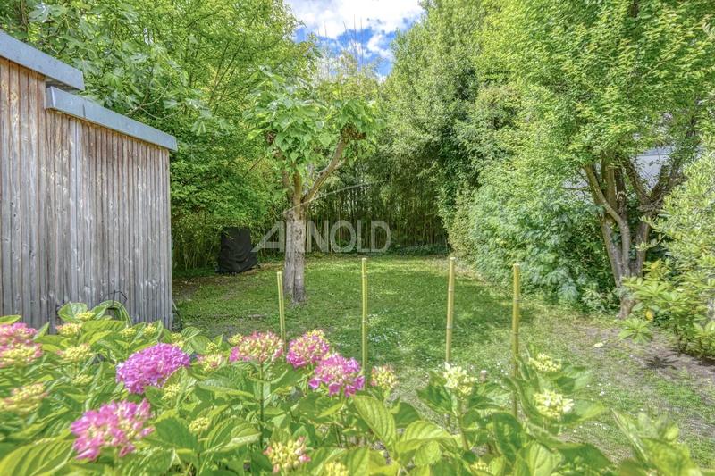 Maison - 204 m² - 8 pièces