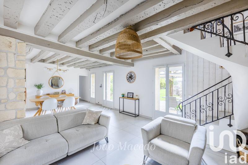 Maison - 240 m² - 6 pièces