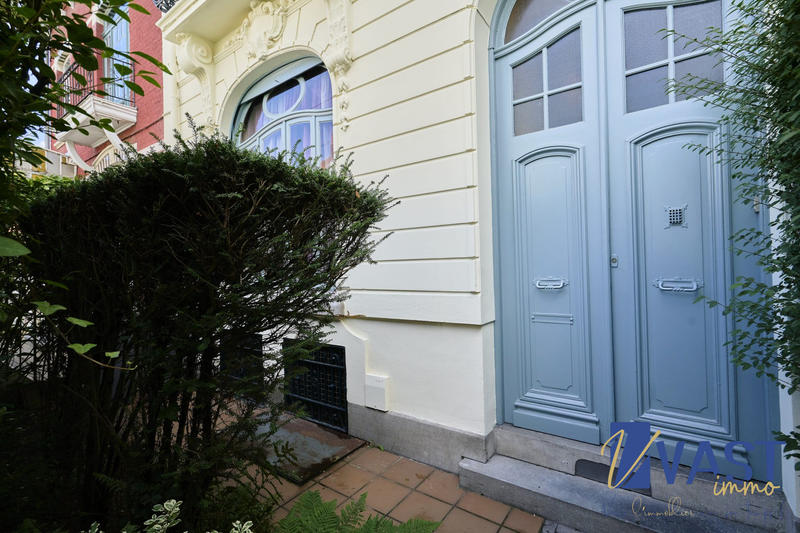 Maison ancienne - 250 m² - 8 pièces