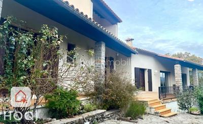 Maison traditionnelle - 185 m² - 5 pièces