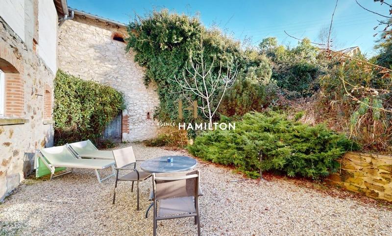 Maison de campagne - 532 m² - 11 pièces