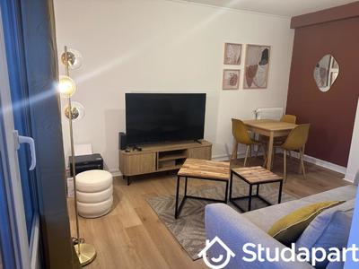 Chambre - 12 m² - 1 pièce