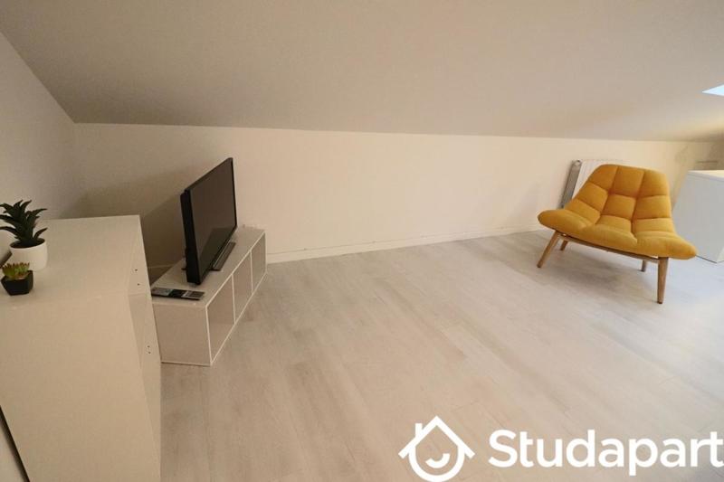 Chambre - 13 m² - 1 pièce