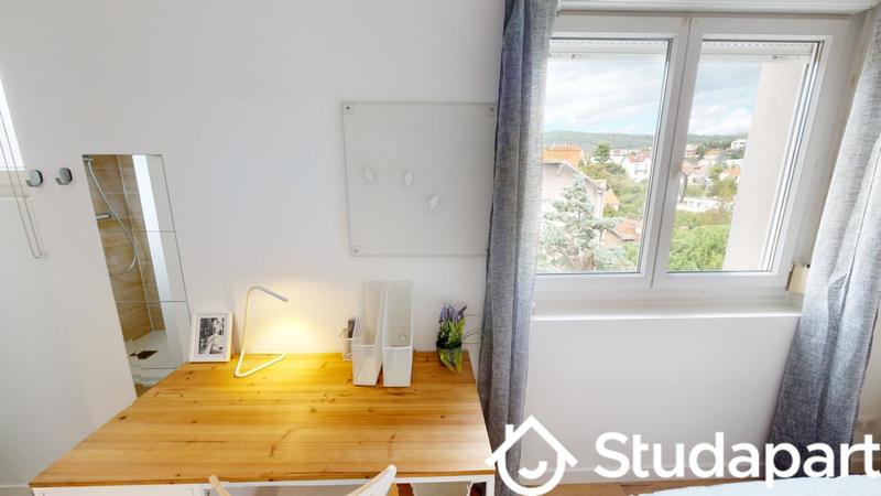 Chambre - 8 m² - 1 pièce