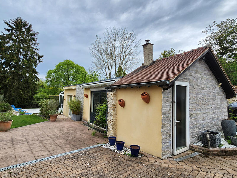 Maison - 170 m² - 7 pièces