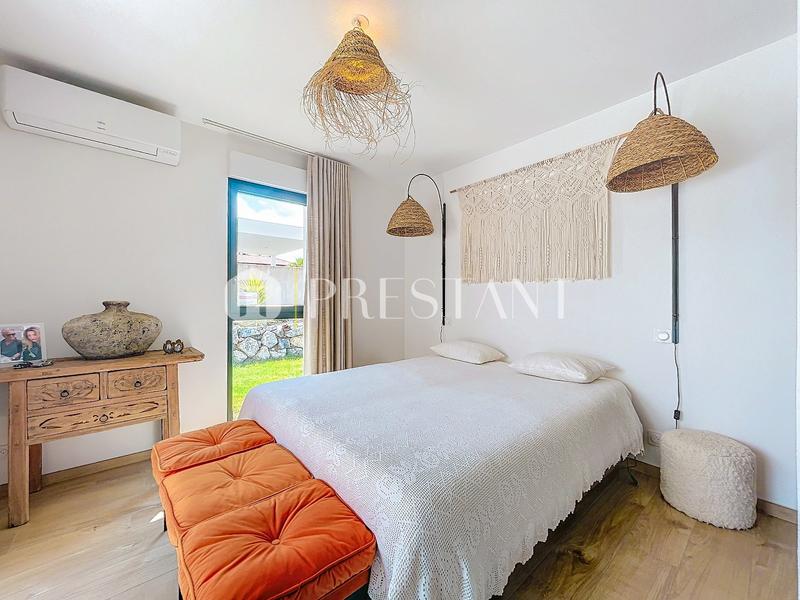 Maison - 160 m² - 5 pièces