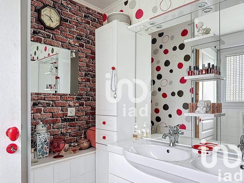 Maison - 128 m² - 7 pièces