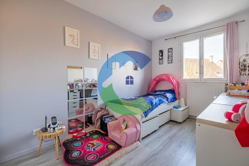 Pavillon - 77 m² - 4 pièces