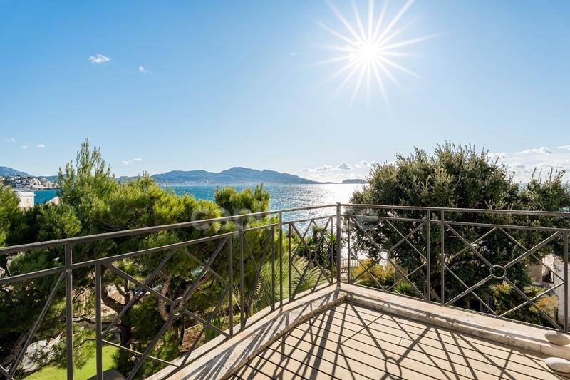 Propriété - 400 m² - 8 pièces