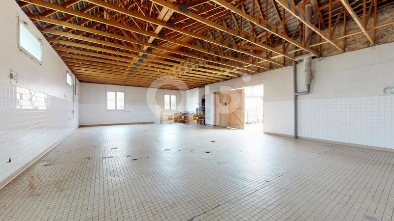 Maison - 180 m² - 6 pièces