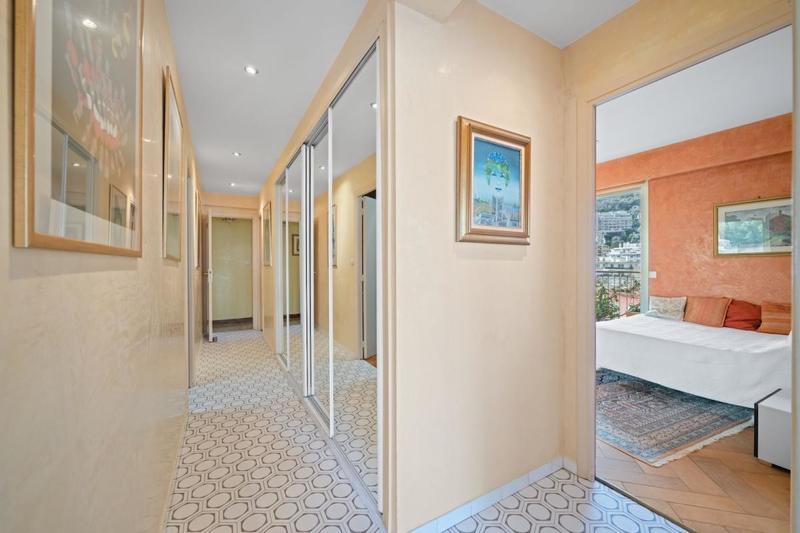 Appartement - 135 m² - 6 pièces