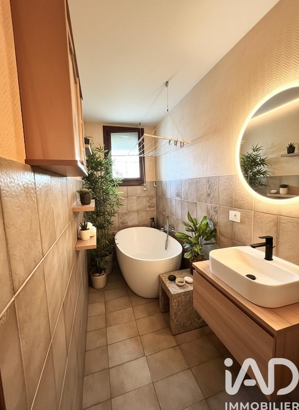 Appartement - 79 m² - 3 pièces