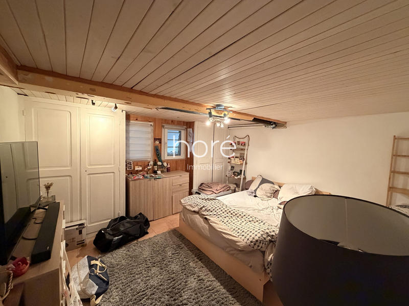 Maison - 178 m² - 9 pièces